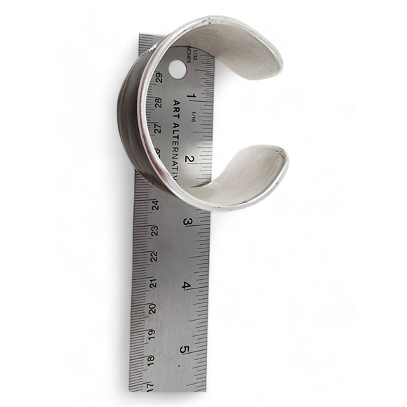 Lia Sophia Antiqued Matte Silver Cuff Bracelet Shifting TIde - Picture 6 of 6